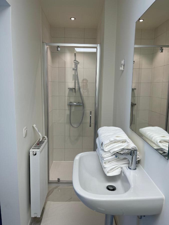 Mooie Kamer In Centrum Brugge Met Badkamer Экстерьер фото